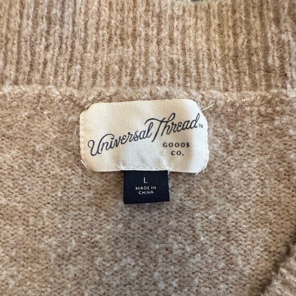 Universal Thread Tan V-Neck Pullover Sweater Size… - image 6